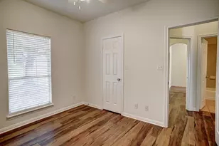 1335 Lovers Ln, Bastrop, TX 78602 - Photo 15