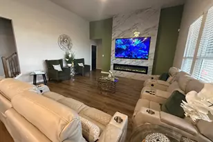 602 Sue Peaks Loop, Dripping Springs, TX 78620 - Photo 5