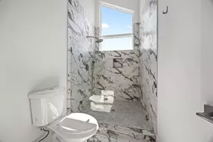 106 W Croslin St, Austin, TX 78752 - Photo 29