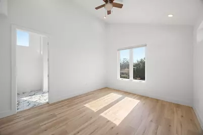 106 W Croslin Street #1, Austin, TX 78752 - Photo 27