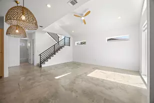 106 W Croslin St, Austin, TX 78752 - Photo 3