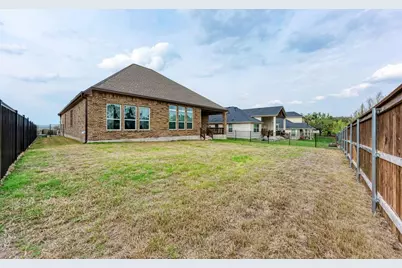 1104 Almeria Bend, Leander, TX 78641 - Photo 35