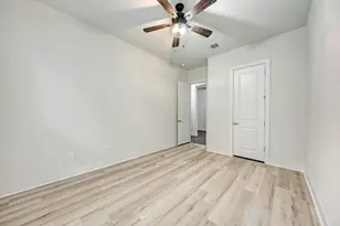 1104 Almeria Bend, Leander, TX 78641 - Photo 29