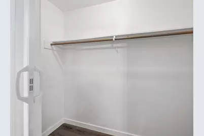 10826 Lynbrook Drive, Houston, TX 77042 - Photo 13