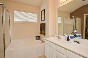 16100 Great Oaks Dr, Round Rock, TX 78681 - Photo 11