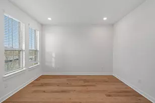 328 Royal Fern Rd, Hutto, TX 78634 - Photo 15