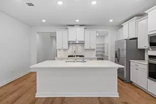 328 Royal Fern Rd, Hutto, TX 78634 - Photo 7