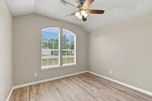 106 Hague St, Hutto, TX 78634 - Photo 9
