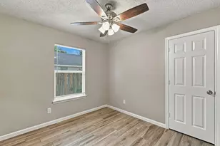 106 Hague St, Hutto, TX 78634 - Photo 11