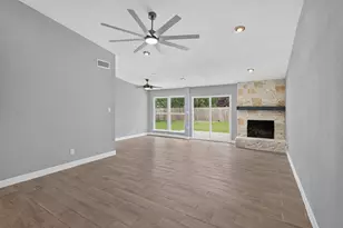 4600 Cedargrove Dr, Austin, TX 78744 - Photo 3