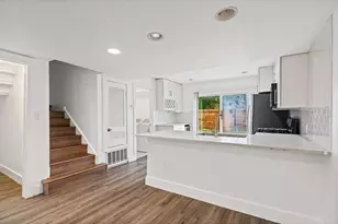 6401 Chimney Creek Cir, Austin, TX 78723 - Photo 5