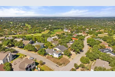 102 Paragon Court, Lakeway, TX 78734 - Photo 3