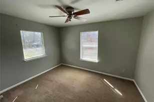 1041 Lott Ave, Austin, TX 78721 - Photo 9