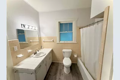 423 S Main Street, Lockhart, TX 78644 - Photo 9