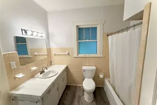 423 S Main St, Lockhart, TX 78644 - Photo 9