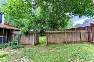 423 S Main St, Lockhart, TX 78644 - Photo 25
