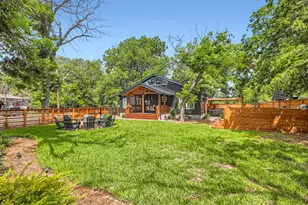 852 N Houston Ave, New Braunfels, TX 78130 - Photo 7