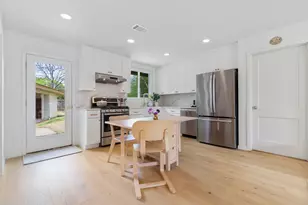 1610 Corona Dr, Austin, TX 78723 - Photo 11