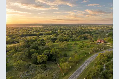 415 E Bartlett Drive, Buda, TX 78610 - Photo 9