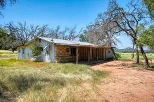 51 D S Rd, Fredericksburg, TX 78624 - Photo 13