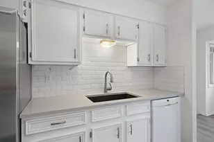 3602 Serena Woods Ct, Austin, TX 78759 - Photo 11