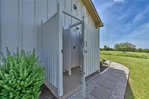 2165 County Road 250 Rd, Weimar, TX 78962 - Photo 33