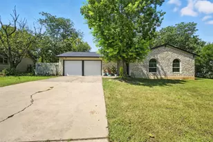 1400 Meadows Dr, Round Rock, TX 78681 - Photo 1