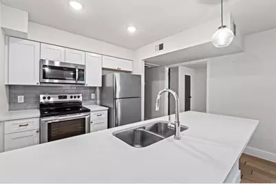 909 Reinli Street #101, Austin, TX 78751 - Photo 15