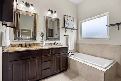 10409 Little Creek Circle, Dripping Springs, TX 78620 - Photo 19