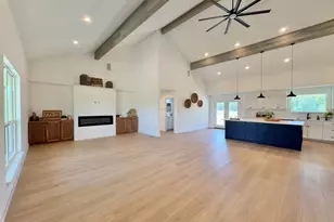 1300 Private Rd 7037, Lexington, TX 78947 - Photo 9