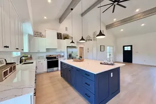 1300 Private Rd 7037, Lexington, TX 78947 - Photo 13