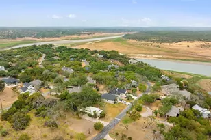 318 Coventry Rd, Spicewood, TX 78669 - Photo 31