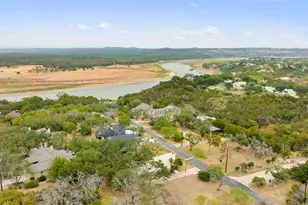 318 Coventry Rd, Spicewood, TX 78669 - Photo 33