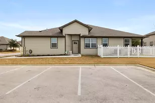 1701 Logan Dr, Round Rock, TX 78664 - Photo 3
