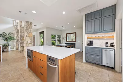 917 Challenger, Lakeway, TX 78734 - Photo 13
