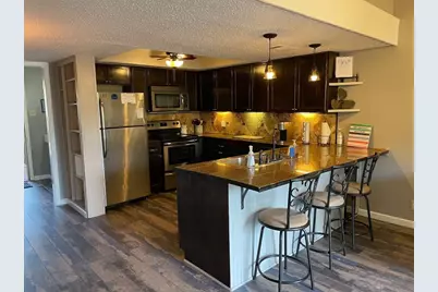 329 Venture Boulevard S, Point Venture, TX 78645 - Photo 3