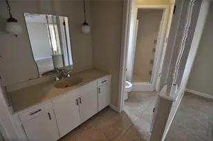 13203 Stillforest St, Austin, TX 78729 - Photo 19