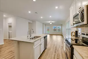 105 Saviano Rd, Hutto, TX 78634 - Photo 7