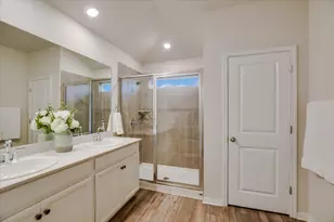 105 Saviano Rd, Hutto, TX 78634 - Photo 13