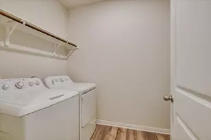 105 Saviano Rd, Hutto, TX 78634 - Photo 17