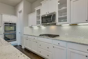 3300 Venezia View, Leander, TX 78641 - Photo 7