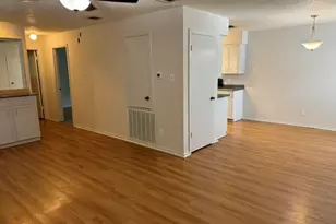 7000 Oak Meadow Cir, Austin, TX 78736 - Photo 3