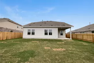 501 Vantage Dr, Hutto, TX 78634 - Photo 5