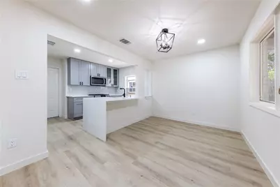 7601 West Gate Boulevard, Austin, TX 78745 - Photo 9