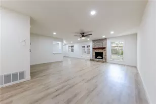 7601 West Gate Blvd, Austin, TX 78745 - Photo 5