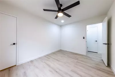 7601 West Gate Boulevard, Austin, TX 78745 - Photo 27