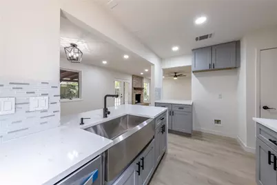 7601 West Gate Boulevard, Austin, TX 78745 - Photo 15