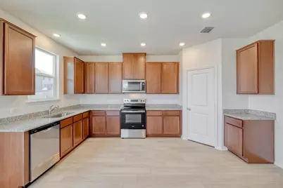 122 Lucky Texan Cove, Jarrell, TX 76537 - Photo 7