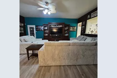 212 Druse Lane, Jarrell, TX 76537 - Photo 17