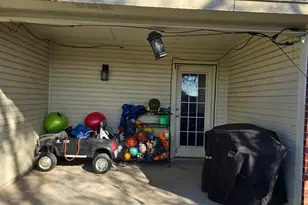 212 Druse Ln, Jarrell, TX 76537 - Photo 37
